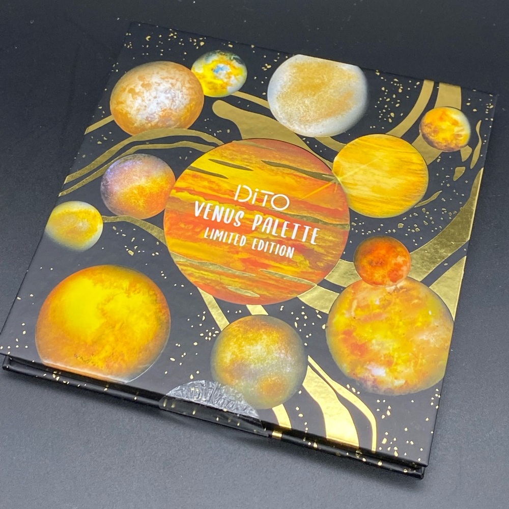 DITO COSMETICS
LIMITED EDITION VENUS 12 Shade Palette
